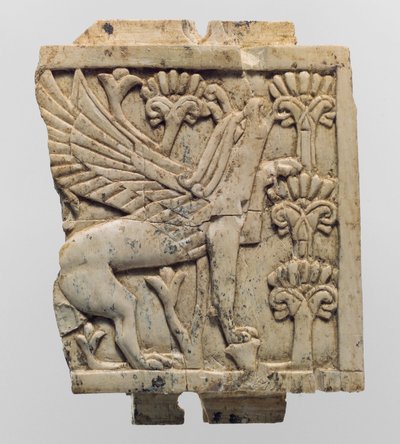 Placa de mueble tallada en relieve con un grifo en un paisaje floral, c. siglo IX-VIII a.C. de Neo Assyrian