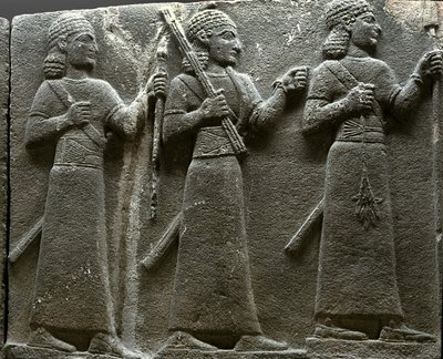 Relieve que representa a funcionarios de la corte hitita, de Turquía de Neo Hittite