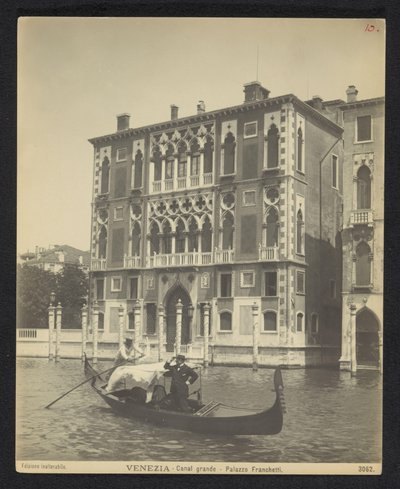 Exterior del Palacio Cavalli-Franchetti te Venetië Venecia - Gran Canal - Palazzo Franchetti (título sobre objeto) de Neue Photographische Gesellschaft