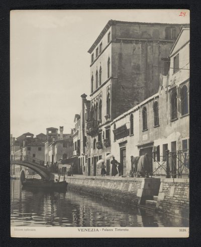 Exterior de la casa de Tintoretto en Venecia Venecia - Palazzo Tintoretto (título sobre objeto) de Neue Photographische Gesellschaft