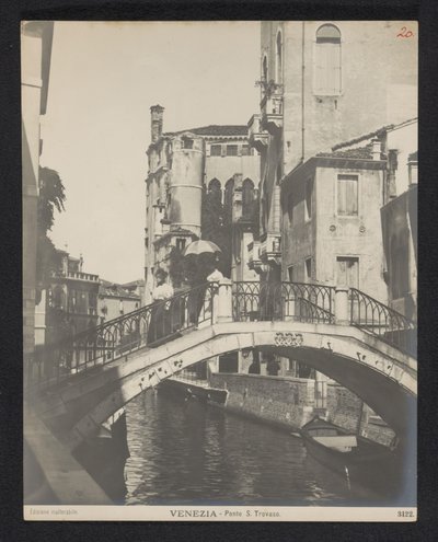 Ponte San Trovaso te Venetië Venecia - Ponte S. Trovaso (título sobre objeto) de Neue Photographische Gesellschaft