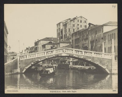 Puente de los Spires te Venetië Venecia - Ponte delle Guglie (título sobre objeto) de Neue Photographische Gesellschaft