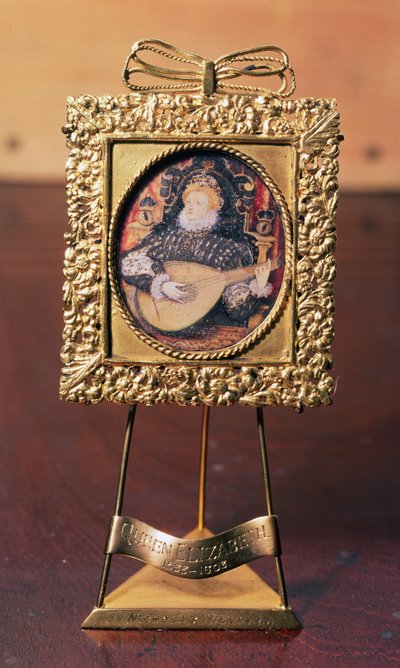 La Reina Isabel I tocando el laúd (miniatura con soporte de latón) de Nicholas Hilliard