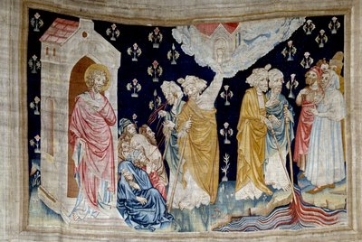 Tapiz de la Revelación (1373-1383), n. 28: el milagro. Fieles siervos de Dios y profetas miran el río convertido en sangre. Tapiz por Nicolas Bataille (1330-1405) de Nicolas Bataille