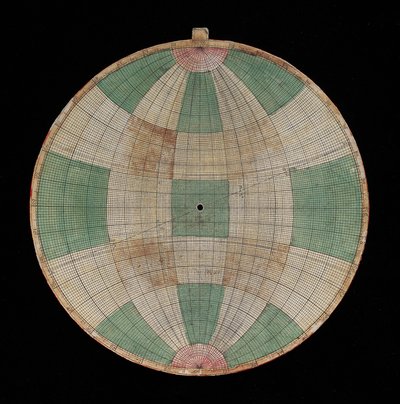 Astrolabio, detalle de una placa con una proyección de Frijus de Nicolas Bion