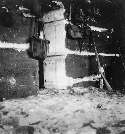 Interior de un refugio alemán, Primera Guerra Mundial, c1914-c1918 de Nightingale and Co