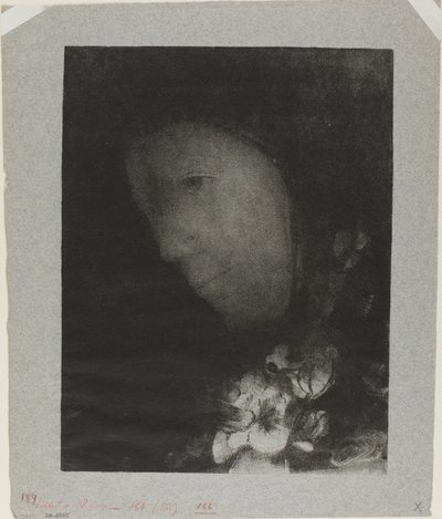 Cabeza de Mujer con Ramillete de Flores de Odilon Redon