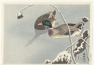 Dos patos silvestres cerca de un loto cubierto de nieve de Ohara Koson