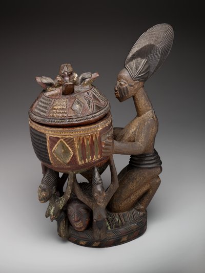 Figura femenina arrodillada con cuenco (olumeye), c.1910 a c.1938 de Olowe of Ise