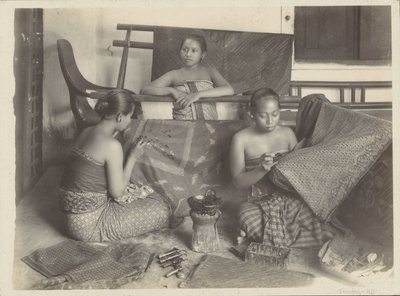 Tres mujeres indias batiking de Onnes Kurkdjian