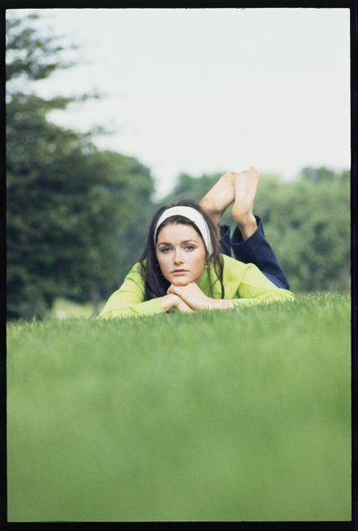Margot Kidder en el césped de Orlando Suero