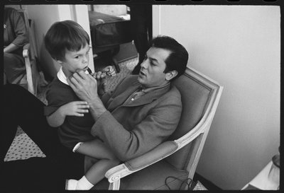 Tony Curtis con su hija Jamie Lee Curtis de Orlando Suero