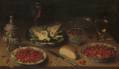 Bodegón con alcachofa, fruta en loza de porcelana Kraak, un salero/estufa de pimienta de Osias Beert (I)