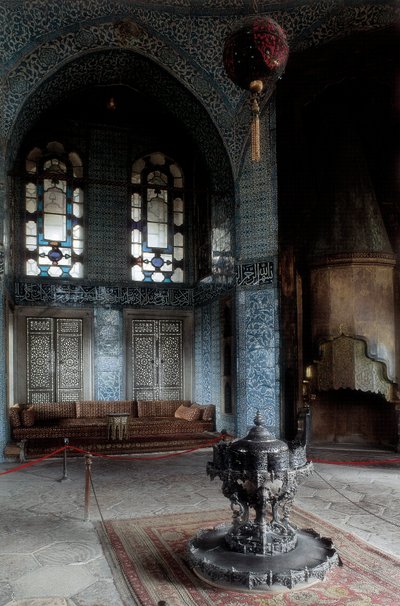 Arquitectura, Arte Otomano: Palacio de Topkapi (Topkapi Saray) residencia urbana principal y oficial del sultán otomano de 1465 a 1853. Palacio construido entre 1475-1478. Turquía, Estambul. de Ottoman School