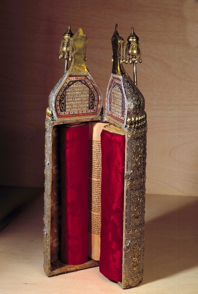 Arte otomano (Israel): Rollo de la Torá y su estuche de Ottoman School