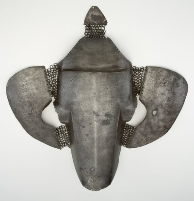 Shaffron, armadura para la cabeza del caballo, principios del siglo XVI (hierro) de Ottoman School