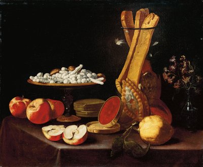 Dulces en una tazza, narcisos en un jarrón de vidrio, palitos de pan en un frasco, y manzanas, gelatina y un limón en una mesa con mantel de Paolo Antonio Barbieri