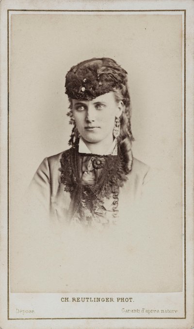 Retrato de Christine Nilsson, 1843-1921 de Paris . Photo studio Reutlinger