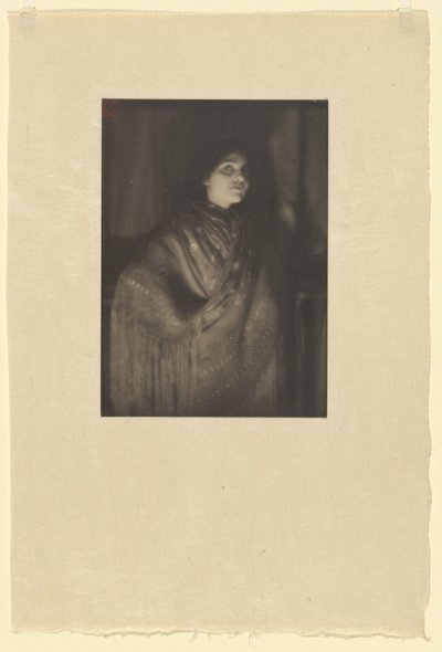 Retrato de Rose Cohen con mantón español / Rose Cohen, mantón español de Paul B. Haviland