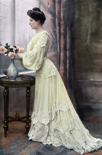 La actriz francesa Rosa Bruck en 1903 (foto) de Paul Nadar