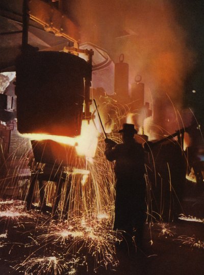 La primera fotografía en color: La fabricación de acero (foto en color) de Paul Wolff
