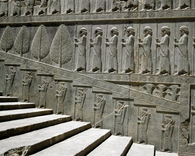 Guardias de Susa y Persia. Relieves de la escalera oriental de la Apadana, siglo VI a.C. de Persian School