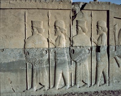 Guardia imperial. Relieves de la escalera oriental de la Apadana, siglo VI a.C. de Persian School