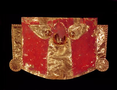 Máscara inca (oro con pintura roja) de Peruvian School