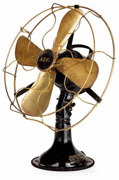 Ventilador mecánico AEG de Peter Behrens
