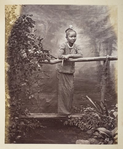Retrato de una doncella birmana, Fotógrafo: Klier, Colección Philip Adolphe Gladstone de Philip Adolphe Klier