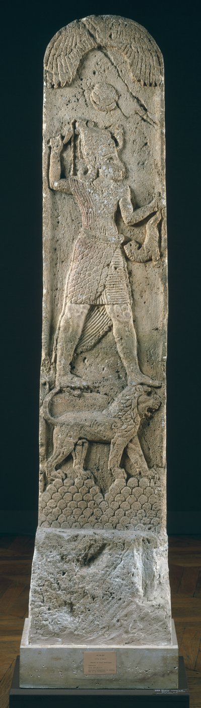 Estela votiva que representa a un dios de pie sobre un león, de Amrith, c.550 a.C. (caliza) de Phoenician School