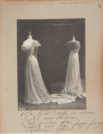Página de álbum: Casa de Worth, vestido de baile de Photographer French