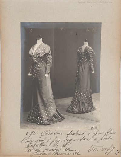 Página de álbum: Casa de Worth, Vestido de Photographer French