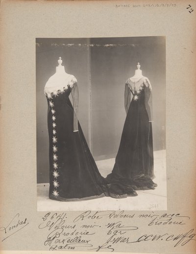 Página de álbum: Casa de Worth, vestido de noche de Photographer French