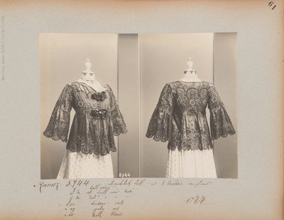 Página de álbum: Casa de Worth, Chaqueta (Mantelet) de Photographer French