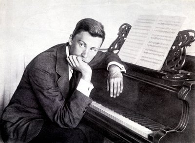Sergei Prokofiev y su piano de Photographer French