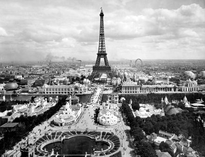 Vista de los Campos de Marte y la Torre Eiffel, Exposición Universal de París de Photographer French
