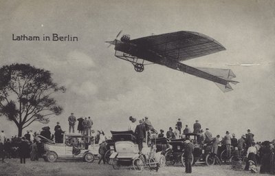 El aviador francés Hubert Latham en Berlín de Photographer German