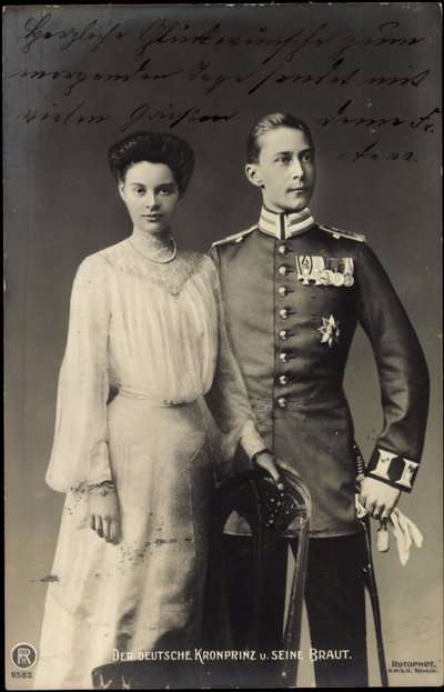 El príncipe heredero alemán con su novia, Friedrich Wilhelm, RPH de Photographer German