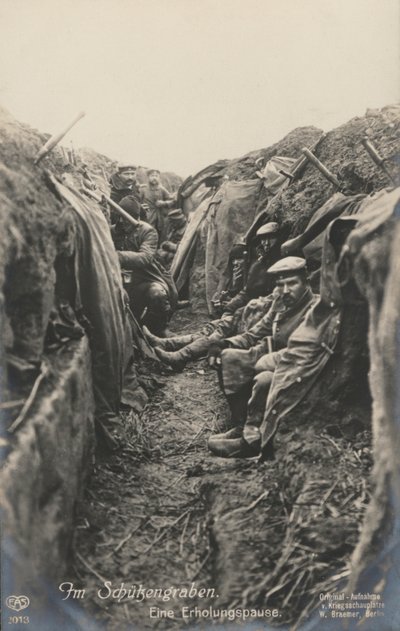 Soldados alemanes descansando en las trincheras, Primera Guerra Mundial de Photographer German