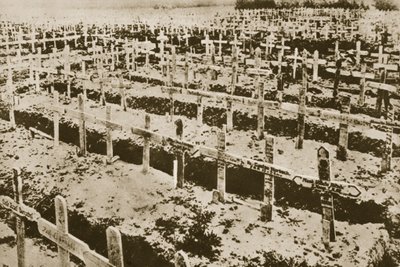 En el Oeste nada nuevo: Un cementerio alemán en Francia de Photographer German
