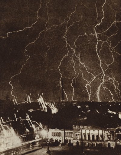Relámpagos sobre la ciudad de Leipzig, Alemania, durante una tormenta de Photographer German