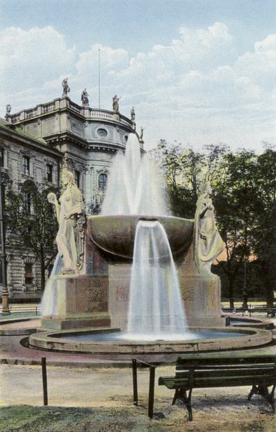 Múnich: Nornen-Brunnen de Photographer German
