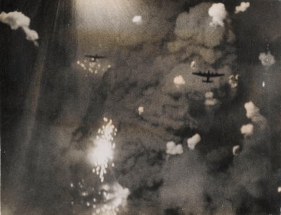 Fotografía tomada cuando los Lancaster de la Real Fuerza Aérea atacaron Dresde de Photographer German