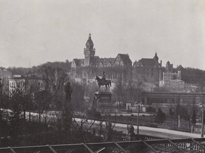 Potsdam, escuela de guerra y monumento al emperador Guillermo el Grande de Photographer German