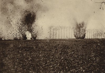 Explosión de proyectiles frente al Bosque de St Vaast, cerca de Arras, Francia, Primera Guerra Mundial de Photographer German