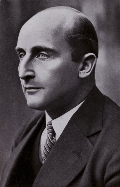 Werner March, arquitecto alemán que diseñó el estadio construido para los Juegos Olímpicos de 1936 en Berlín, Alemania de Photographer German