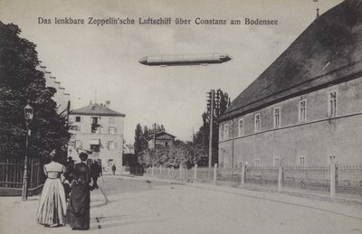 Zeppelin sobrevolando Konstanz, Alemania de Photographer German