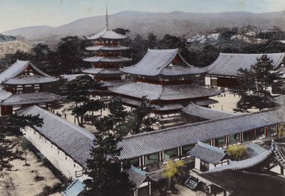 Japón, c.1912: Horyu-ji, el templo budista más antiguo de Japón, construido hace unos 1300 años, Yamato de Photographer Japanese