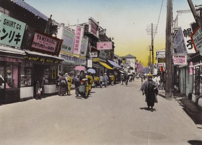 Japón, c.1912: Calle Matomachi, Kobe de Photographer Japanese